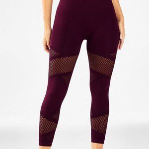 Fabletics Mosaic High Waisted 7/8 Leggings Burgundy Small NWT